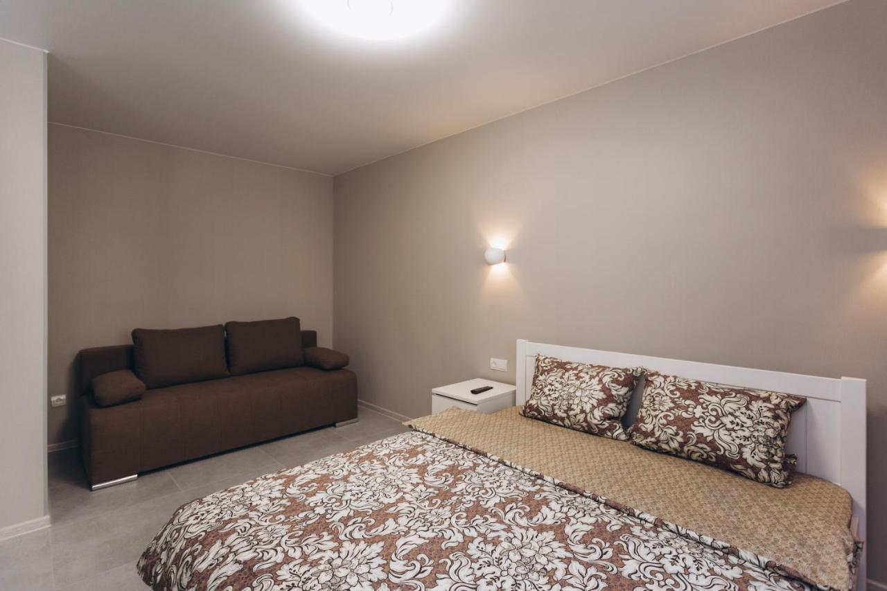 Center Apartments Sumy Bagian luar foto